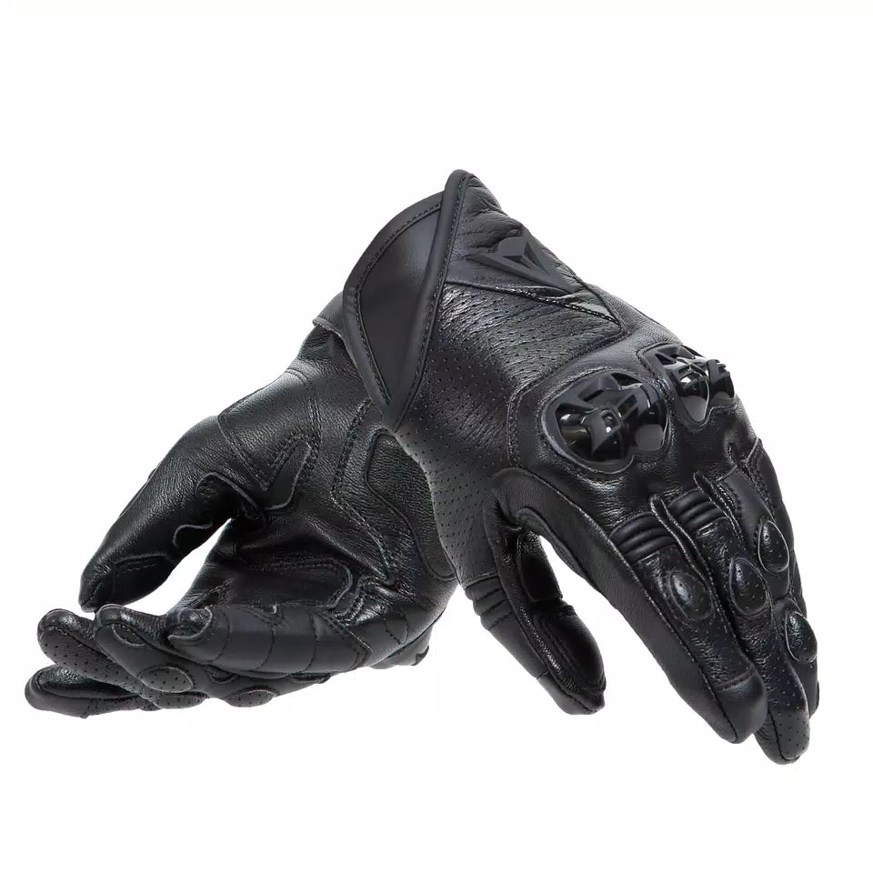 Guanti blackshape Dainese